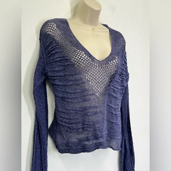 Free People - Open Knit V Neck Lightweight Long Sleeve Boho Sweater Size Medium - Picture 5 of 9